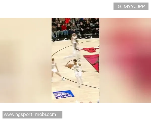 小卡赛后分享大胜经验强调防守抢断与快攻反击的重要性 小卡赛后分享大胜经验强调防守抢断与快攻反击的重要性