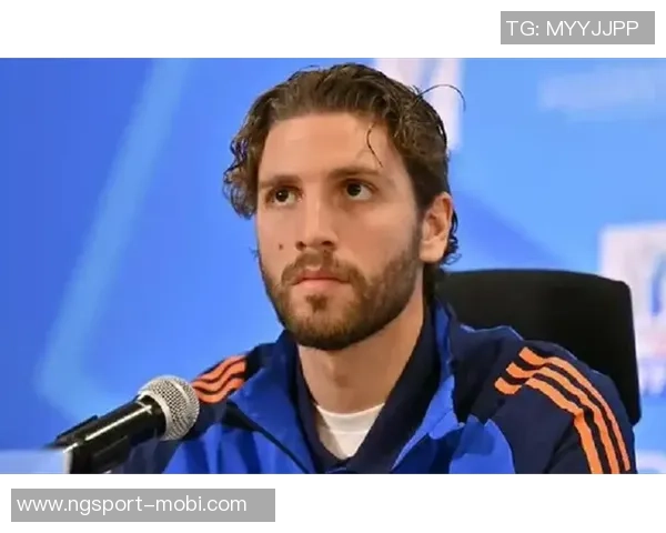 尤文图斯考虑用洛卡特利交换弗拉泰西以增强阵容实力