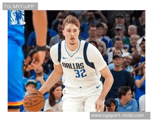 浓眉寄语弗拉格希望他放松心态未来将由他承担重任 浓眉寄语弗拉格希望他放松心态未来将由他承担重任